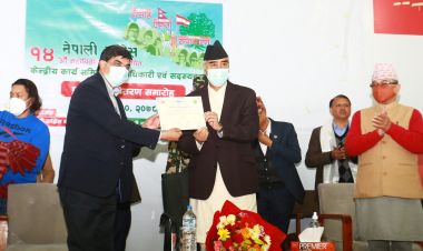 सबैलाई समेटर पार्टी अघि बढाउँछु : सभापति देउवा