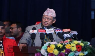 प्रचण्ड अस्तित्वको भिख माग्दै बालकोट र बूढानीलकण्ठ धाइरहेका छन्ः धनराज गुरूङ