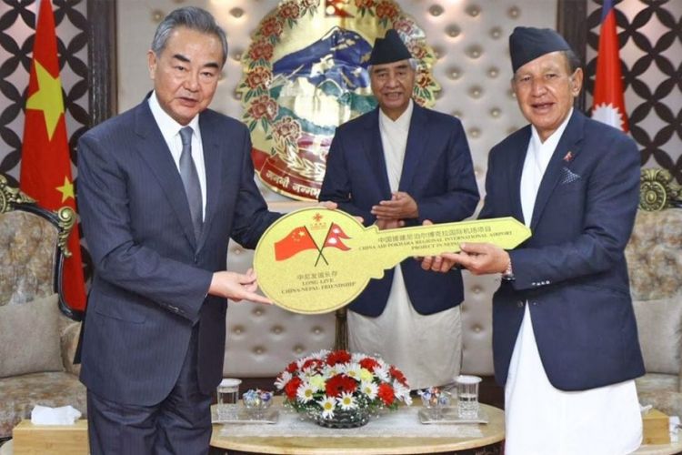 चीनले नेपाललाई  हस्तान्तरण गर्‍यो पोखरा अन्तर्राष्ट्रिय विमानस्थल