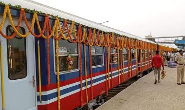 जयनगर–कुर्था रेल सेवा:  पहिलो दिन सबै सिट भरिभराउ