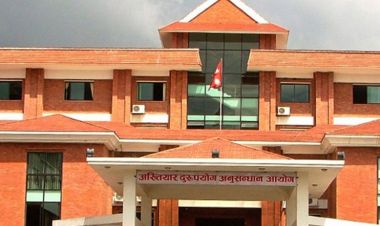 घुस रकमसहित मालपोत कार्यालयका प्रमुख पक्राउ 