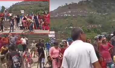 सिन्धुलीमा बन्दकर्ताकाे आक्रमणमा परी ११ जना प्रहरी घाइते