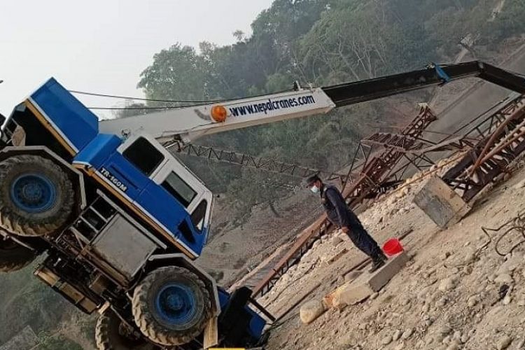 स्याङ्जामा निर्माणाधीन पुल भत्किँदा आठ कामदार घाइते, दुईको अवस्था गम्भीर