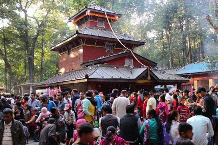आज बिहानैदेखि देशभरका राम मन्दिरमा भक्तजनको घुइँचो