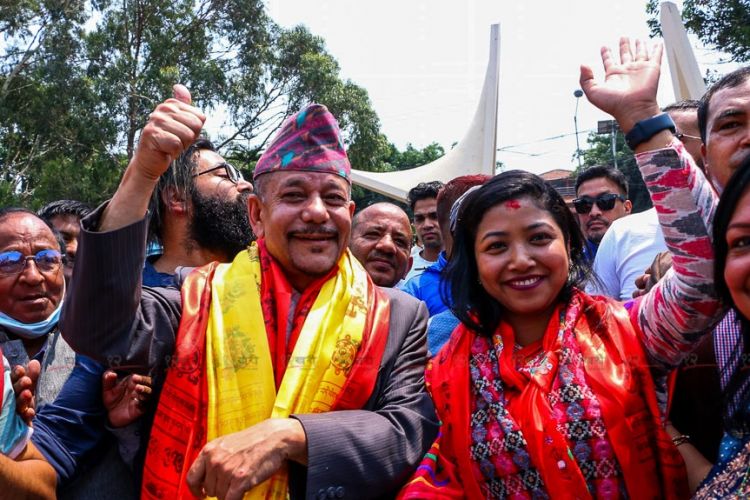 यौन दुर्व्यवहारको आरोपमा केशव स्थापितले दिए यस्तो प्रतिक्रिया