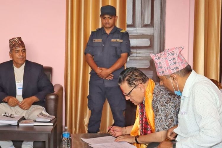भरतपुरको मेयरमा कांग्रेस नेता जगन्नाथ पौडेल दिए वागी उम्मेदवारी