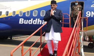 प्रधानमन्त्रि प्रचण्डको लागि बुद्ध एयरले रातो कार्पेट बिछ्याइदिएपछि..