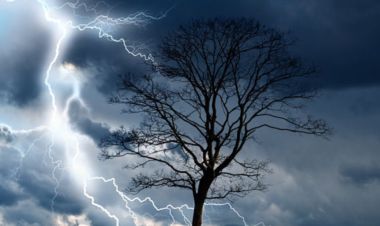 सिन्धुलीमा चट्याङ लागेर ३ जना घाइते 