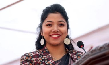 नेपालको तर्फबाट उपमेयर डङ्गोलले चीनमा आफनो प्रस्तुतिकरण दिदै