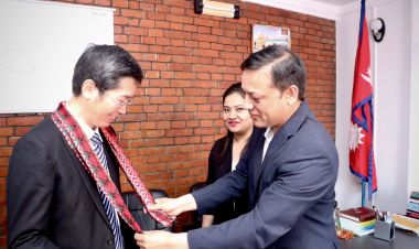 चिनियाँ दूतावासको टोलीले भेट्यो रास्वपाका पदाधिकारीलाई