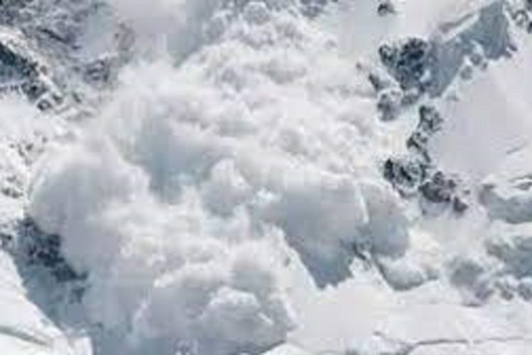 हिम पहिरोमा परेर जुम्लाका तीन जना बेपत्ता