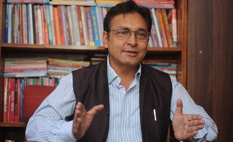 एमालेले गर्‍यो सचिव टोपबहादुर रायमाझीलाई निलम्बन