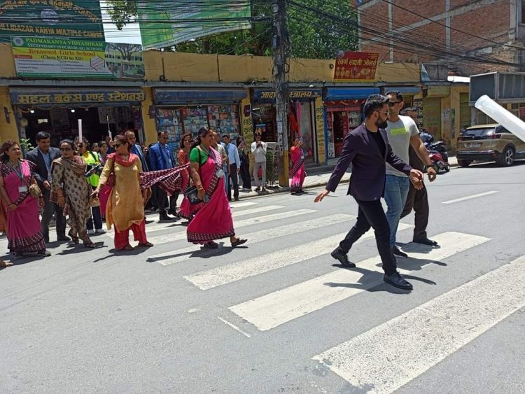 हरेक ‘बुक फ्री फ्राइडे’ मा बिद्यार्थीसँगै बस्न सुरु गरेको छुः बालेन शाह