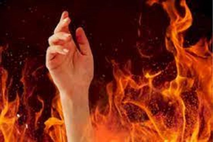  माइतीघर मण्डलमा एकजना व्यक्तिले गरे आत्मदाह प्रयास 