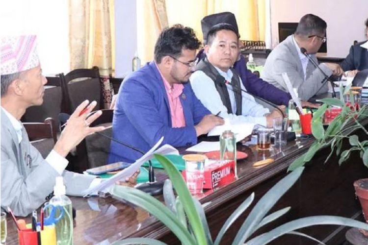 नयाँ ब्रोकर लाइसेन्सको प्रक्रिया रोक्न अर्थ समितिले दिएको निर्देशन खारेज