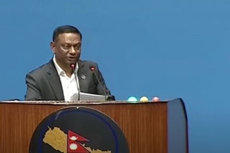 आगामी वर्ष काठ आयातलाई प्रतिस्थापन गर्ने लक्ष्य राखिएको छ : वनमन्त्री महतो