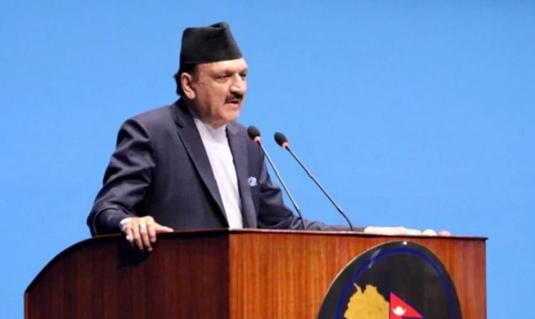 विद्युतीय गाडीलाई पाँच वर्गमा छुट्ट्याएर कर लगाइएको छ : अर्थमन्त्री महत