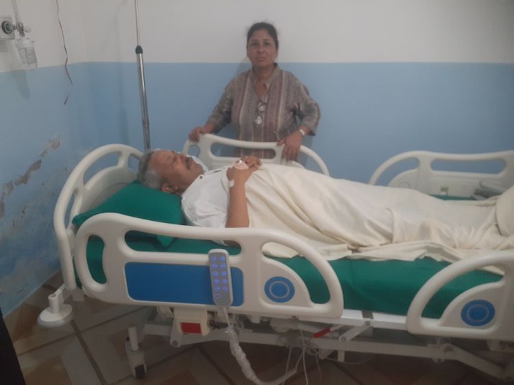 पूर्व शिक्षा मन्त्री गिरिराजमणि पोखरेल अस्पताल भर्ना