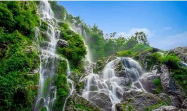 तीनधारे झरनाले ल्यायो स्थानीय बासिको मुहारमा खुशी