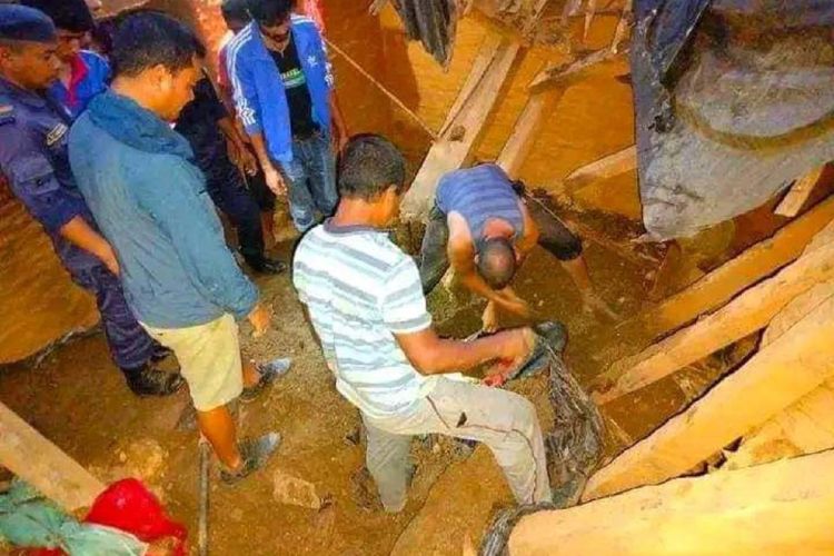 डोटीमा घर भत्किँदा एक जनाको मृत्यु
