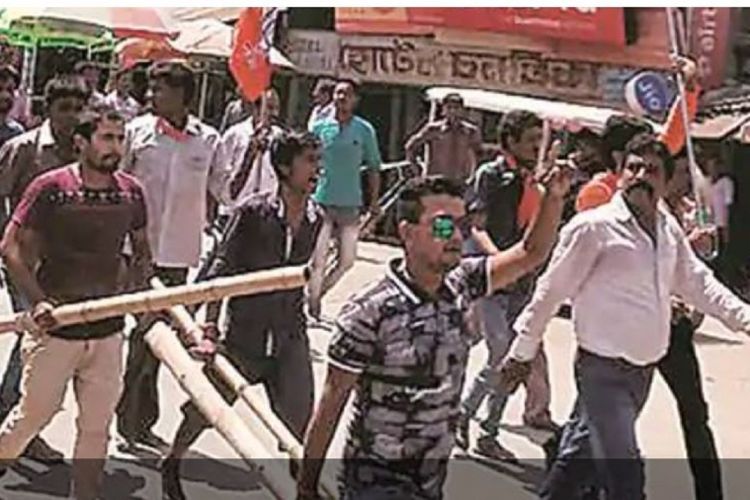 पश्चिम बंगालमा मतदानका क्रममा हिंसात्मक झडप, ११ जनाको मृत्यु