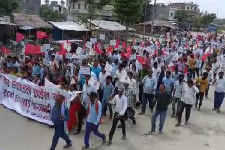 गौर हत्याकाण्डः दोषीलाई कारबाही गर्न सीडीओलाई ज्ञापनपत्र