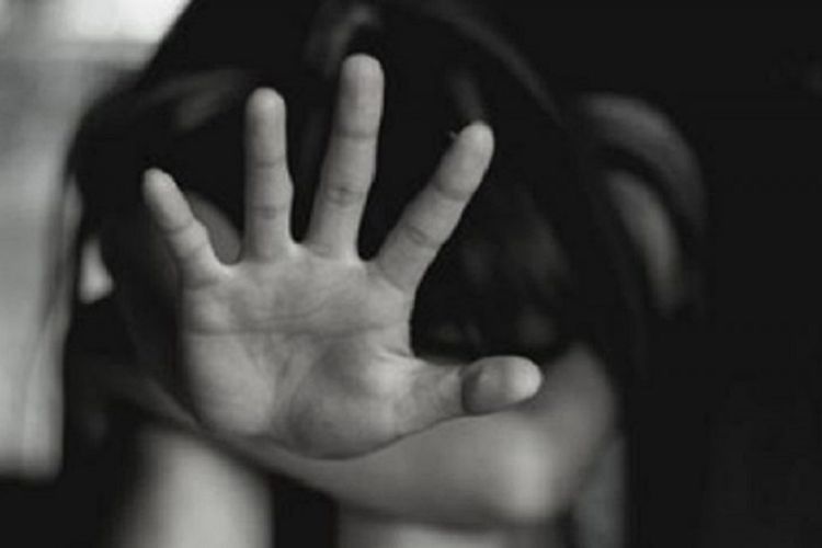 बलात्कृत बालिका रक्ताम्मे शरिर लिएर दुई घन्टा सडकमा हिडेको घटनाले भारत स्तब्ध