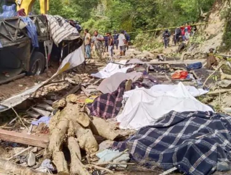 मेक्सिकोमा बस दुर्घटनाः २९ जनाको मृत्यु, १९ घाइते