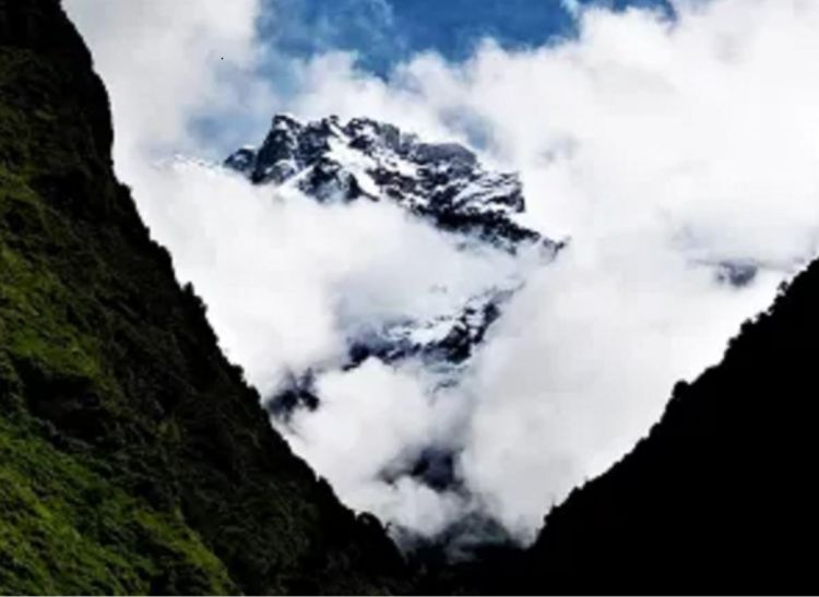 पर्यटकको पखाईमा दोलखा जिल्लाको रोल्वालिङ गाउँ (फोटोफिचर)