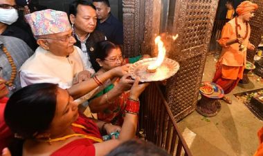 नेपाल बिभिन्न  चाडपर्व, संस्कृति र सम्पदाले सम्पन्न मुलुक हो : अध्यक्ष ओली