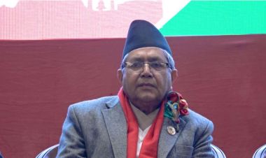 सदन अवरोध खुलाउन आज पनि छलफल गर्दै सभामुख घिमिरे