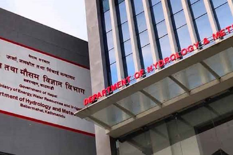 बाढीपहिरोले देशका बिभिन्न सडक अवरूद्द, सतर्कता अपनाउन अनुरोध
