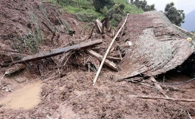 मकवानपुरमा पहिरोः घर बगाउँदा ५ जना बेपत्ता, खोजी कार्य जारी