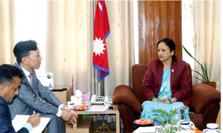 सञ्चारमन्त्री शर्मा र कोरियाली राजदूत तइयोङबीच भेटवार्ता