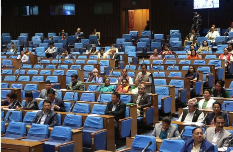 आँखा पाक्ने रोगको रोकथामको कार्य भइरहेको छ