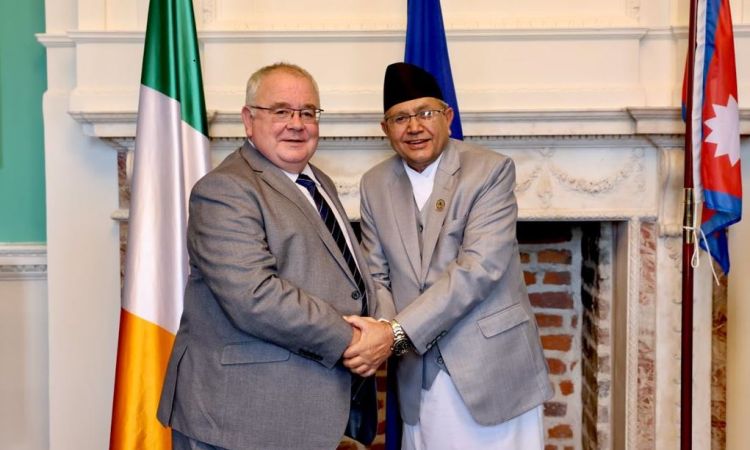 सभामुख घिमिरेद्वारा आयरल्याण्डका समकक्षीसँग भेटवार्ता