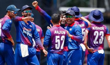 भारतले नेपाललाई दियो दुई सय तीन रनको लक्ष्य