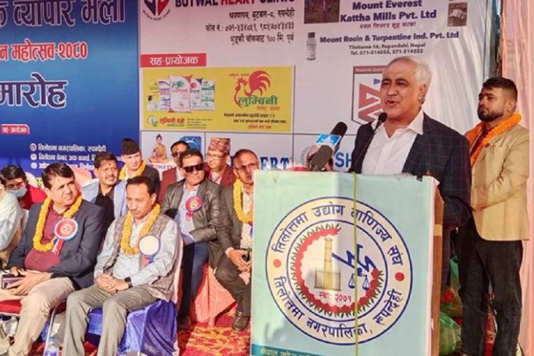 देशको अर्थतन्त्र कर्मचारीलाई तलब खुवाउन नसक्ने अवस्थामा पुग्यो : चन्द्र भण्डारी