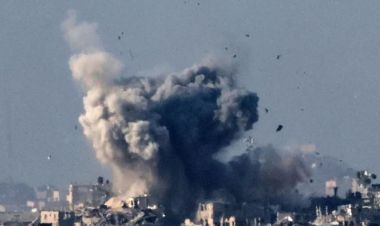 इजरायली हवाई हमलाः विष्फोटको धुवाँले धुलोमय दक्षिणी गाजाको आकास