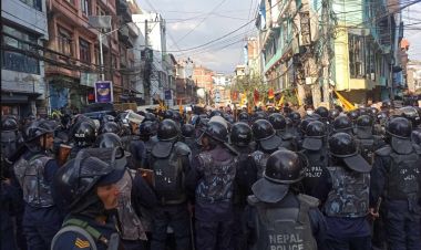 पर्यटनमन्त्री किराँतीको राजीनामा माग्दै काठमाडौंमा प्रदर्शन