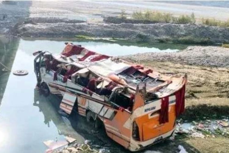 राप्ती बस दुर्घटना अपडेटः मृतक १२ मध्ये आठ जनाको परिचय खुल्यो