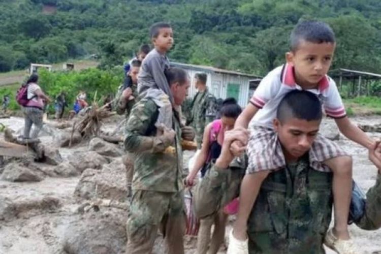 कोलम्बियामा पहिरोमा परी कम्तिमा १८ जनाको मृत्यु