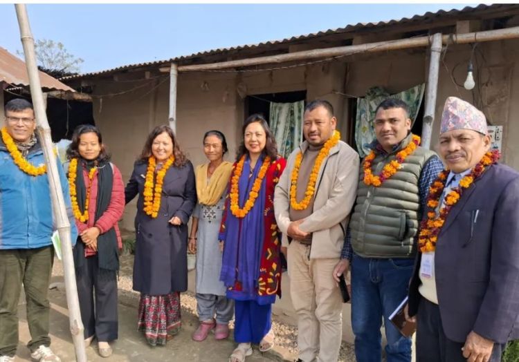 महिला उद्यमि महासंघ र राजापुर नगरपालिका होमस्टेकर्मीको साहस बढाउँदै 