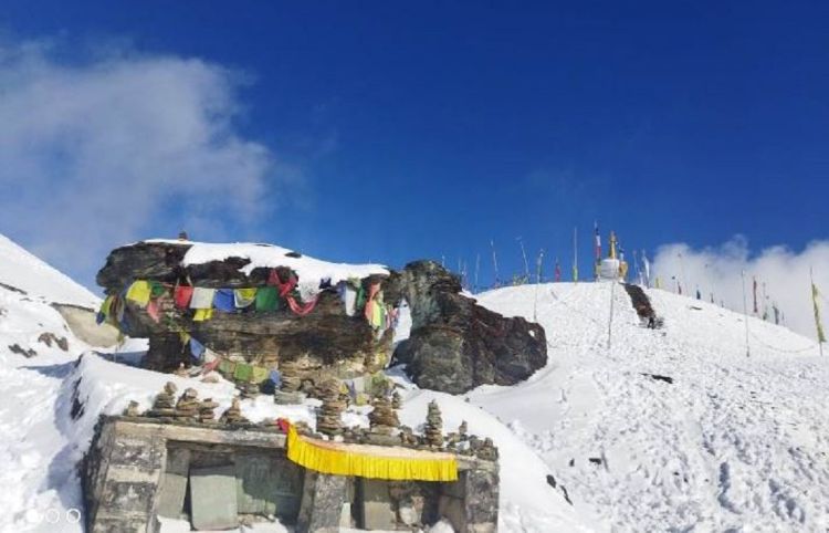 शैलुङ लगायतका क्षेत्रमा यस पटकको पहिलो हिमपात
