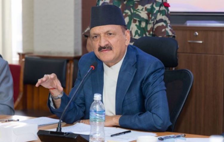 अनुशासन र पारदर्शी भएर साथ राजश्व बढाउनेतर्फ लाग्नुहोस् : अर्थमन्त्री महत