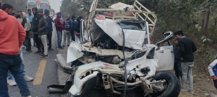  बुलेरो र ट्रक ठोक्किँदा दुई जनाको मृत्यु, तीन घाइते