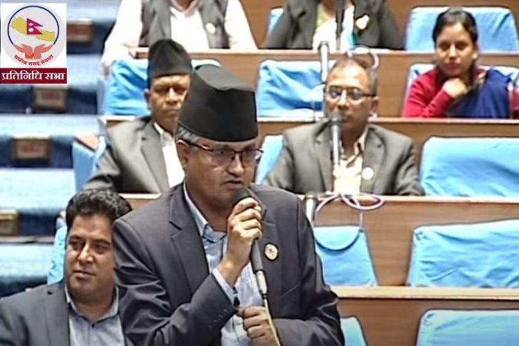 संसदमा प्रधानमन्त्री हराएको चर्चा, खोजी गर्न उच्च स्तरीय समिति बनाउनु पर्ने भन्दै व्यङ्ग्य