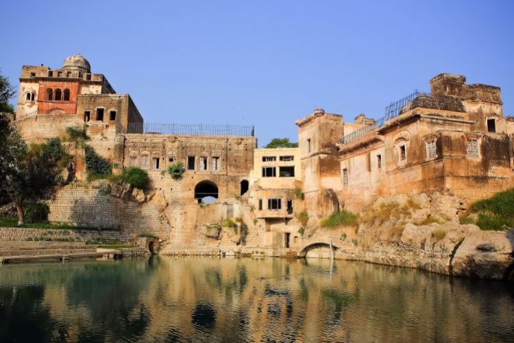  मुस्लिम राष्ट्र पाकिस्तानमा  महाशिवरात्रि पर्व हर्षोल्लासका साथ मनाइँदै