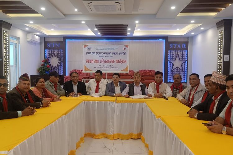 गुम्बाले पर्यटक राख्ने र विमानस्थल पूर्ण संचालन नभए होटल बन्द हुन्छनः होटल व्यवसायी