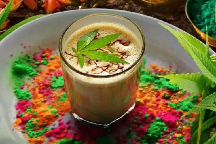 होलीमा भांग खानु हुन्छ ? यस्ता छन् साइड इफेक्ट 
